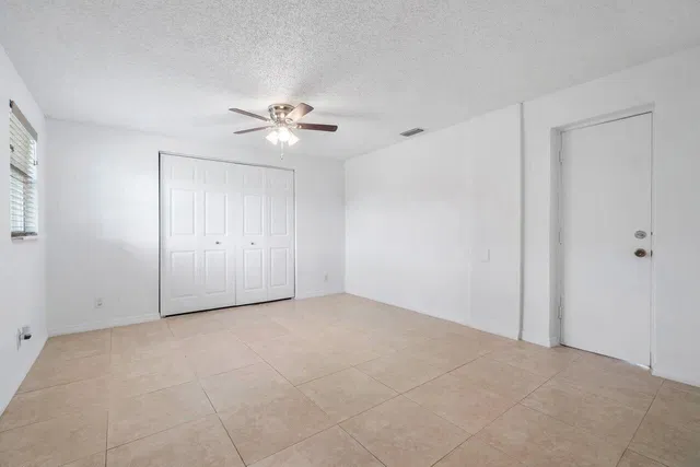 Residence photo 20