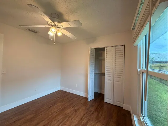  Residence photo 15