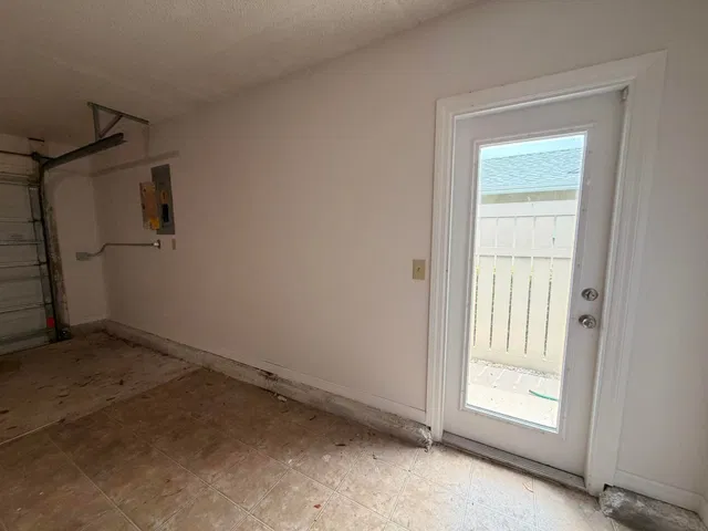  Residence photo 17