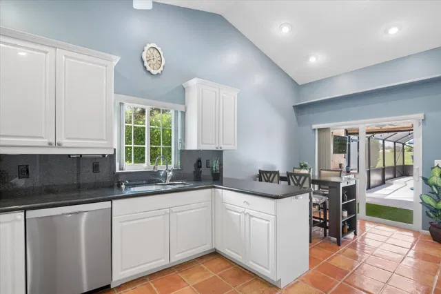 Boca Isles Residence photo 9