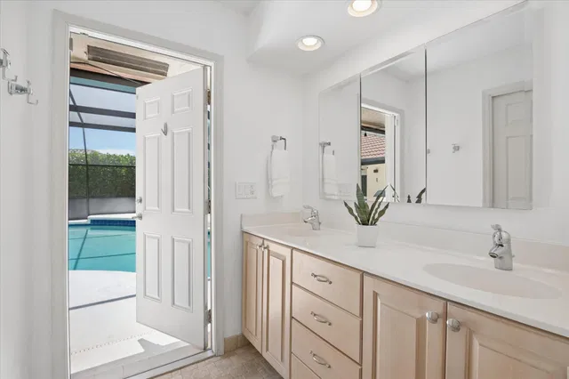 Boca Isles Residence photo 15