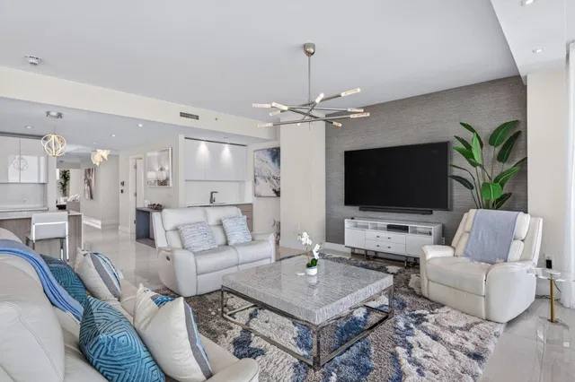 Amrit Ocean Resort & Residences Unit 1805p photo 5