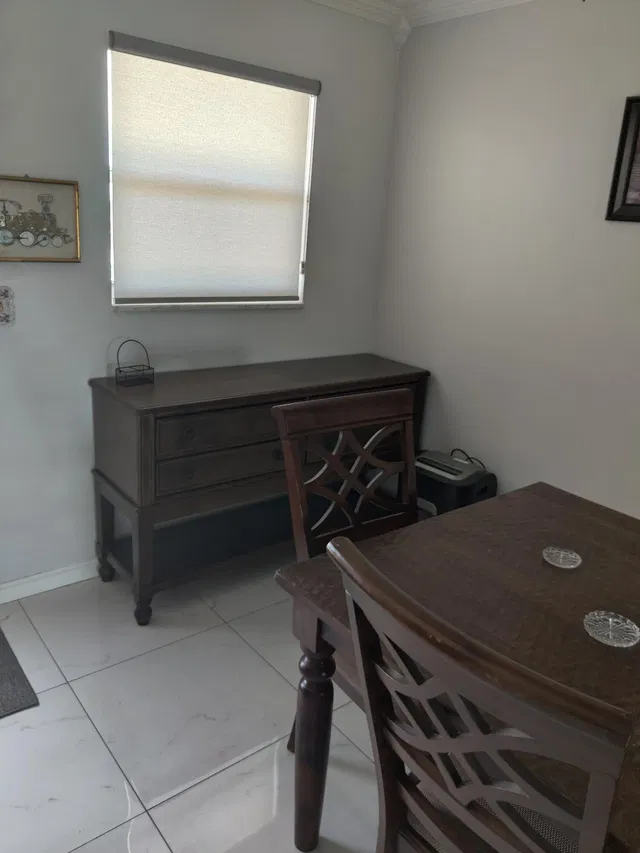  Unit 405 photo 5