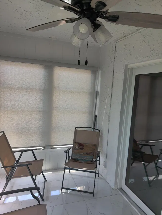  Unit 405 photo 8