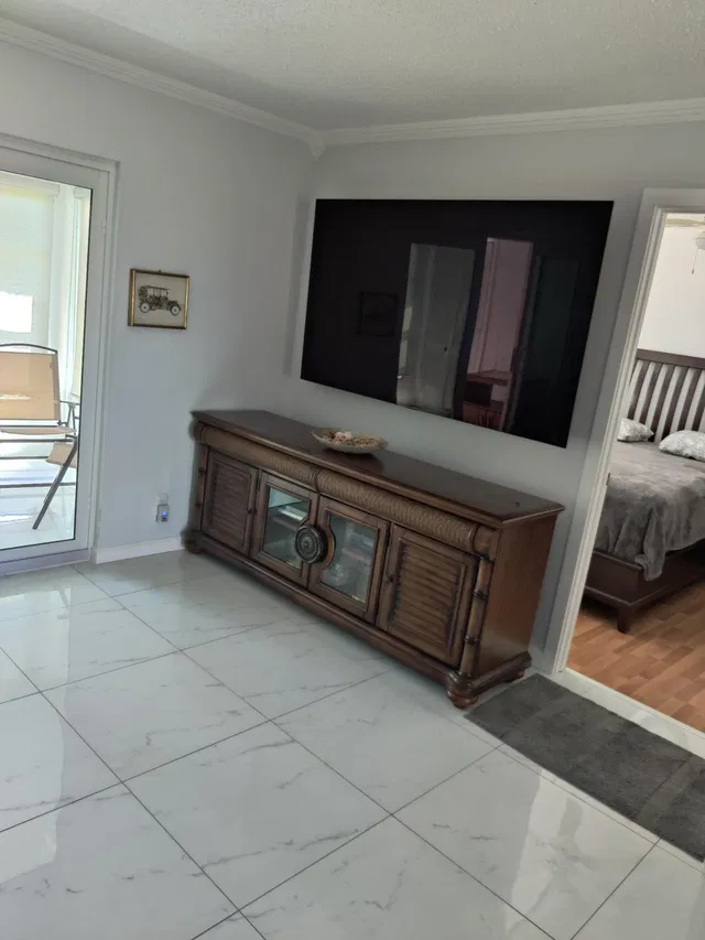  Unit 405 photo 26