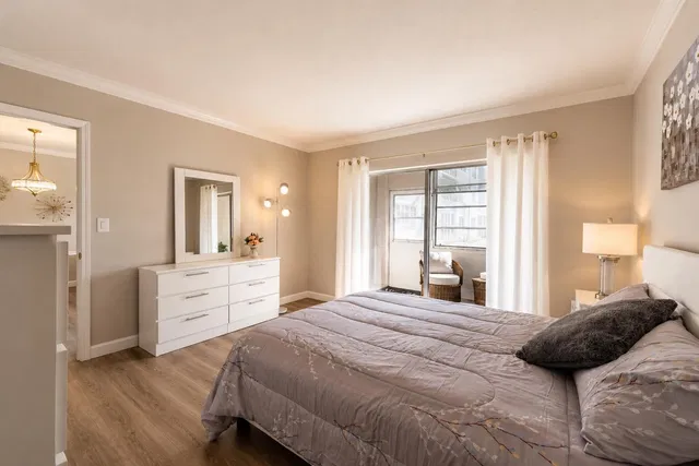 Unit 1115 photo 8