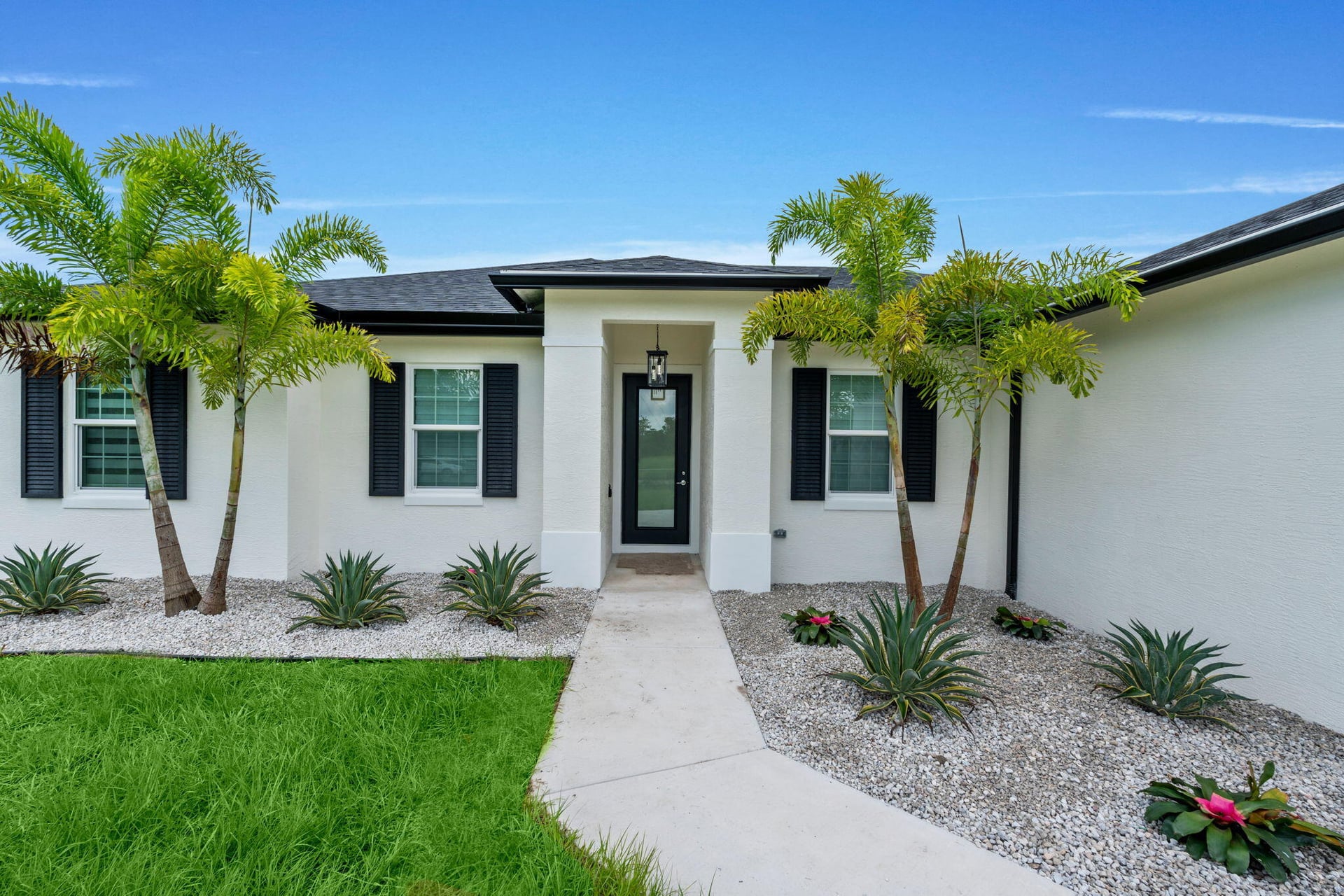 Residence photo 2