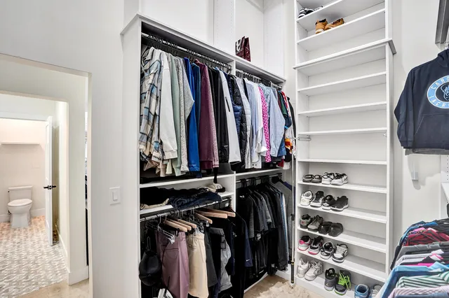 Residence photo 73