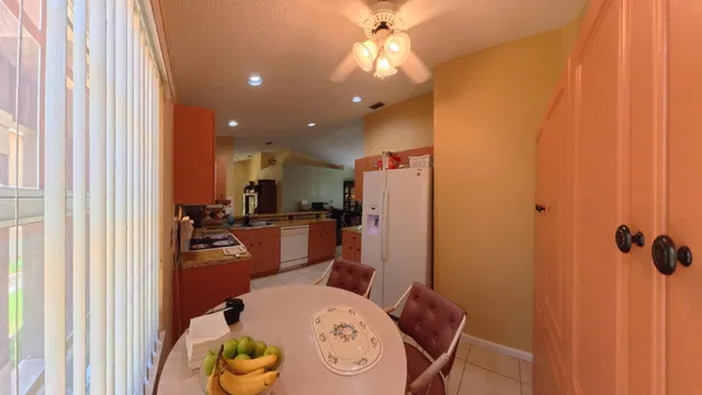 Residence photo 15