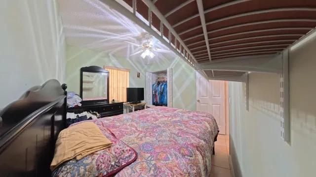 Residence photo 32