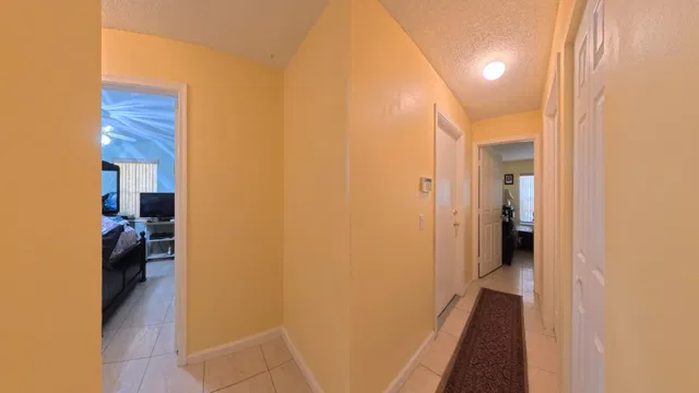 Residence photo 33