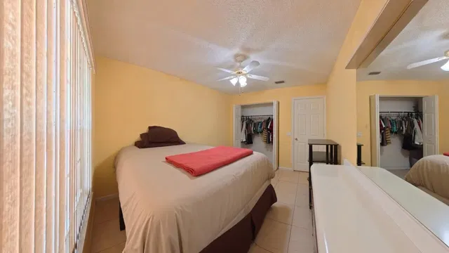 Residence photo 38