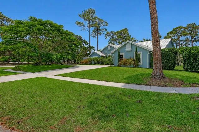 Residence photo 11