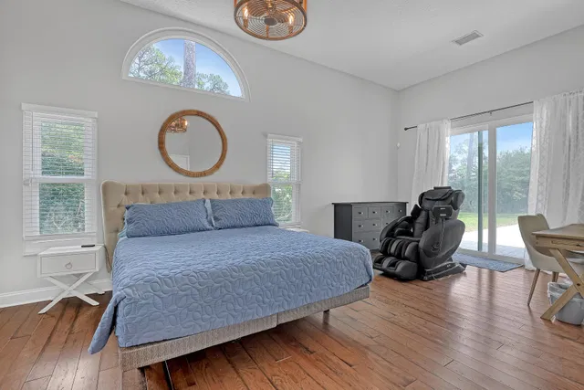 Residence photo 26