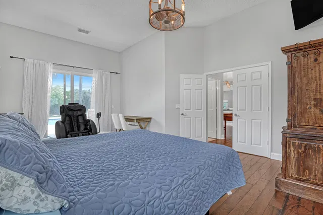 Residence photo 27