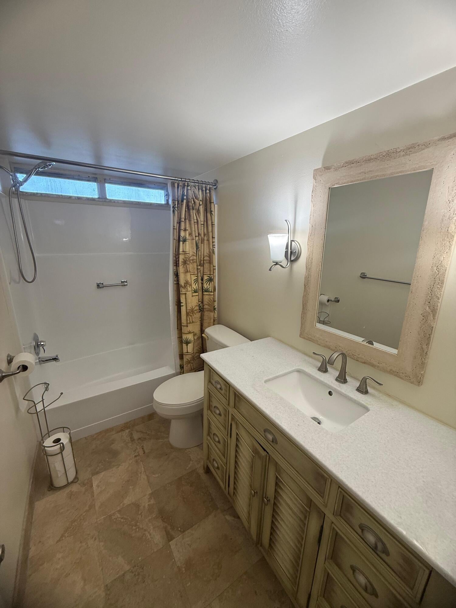 Unit 202 photo 8