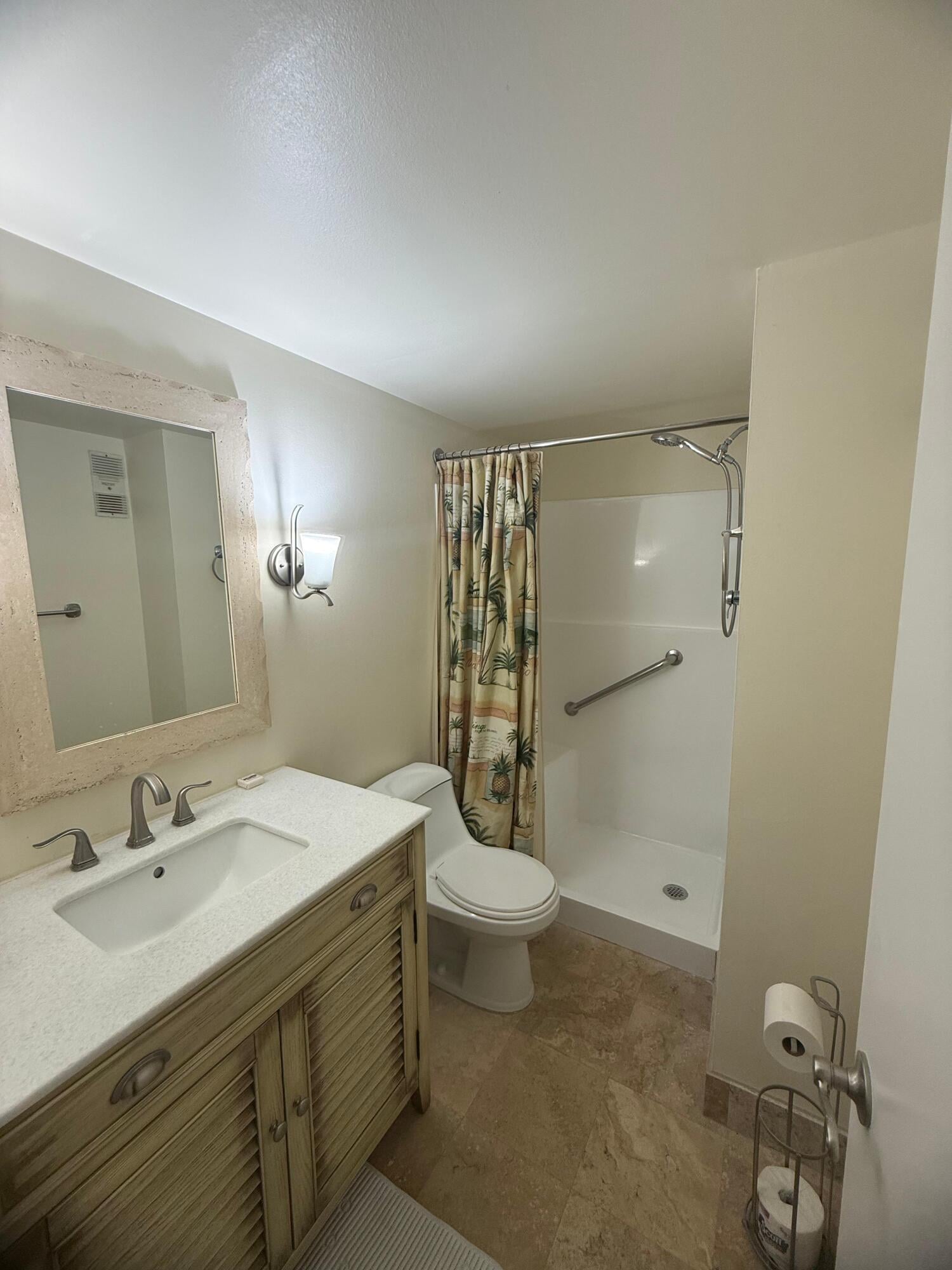 Unit 202 photo 10