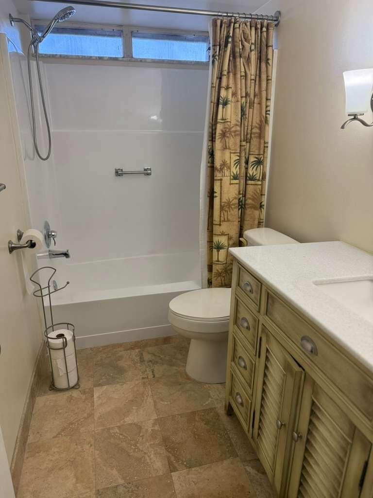 Unit 202 photo 11