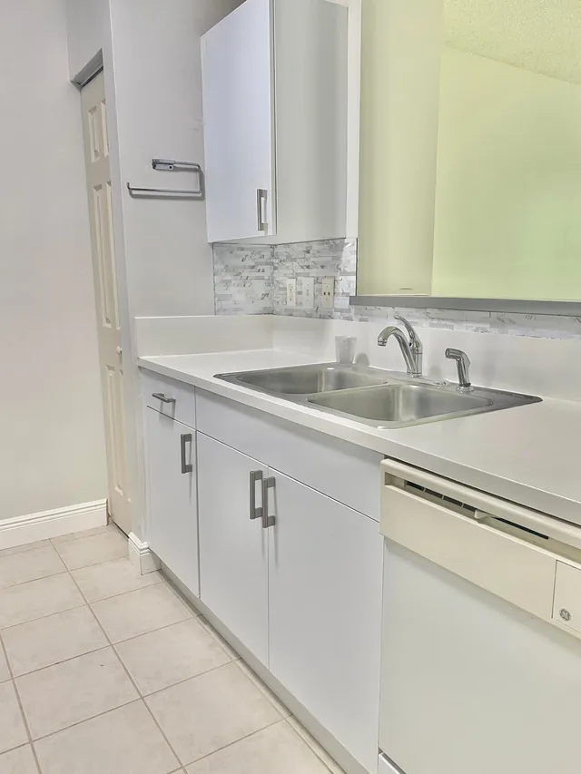 Courtyards in Cityplace Unit 204 photo 5
