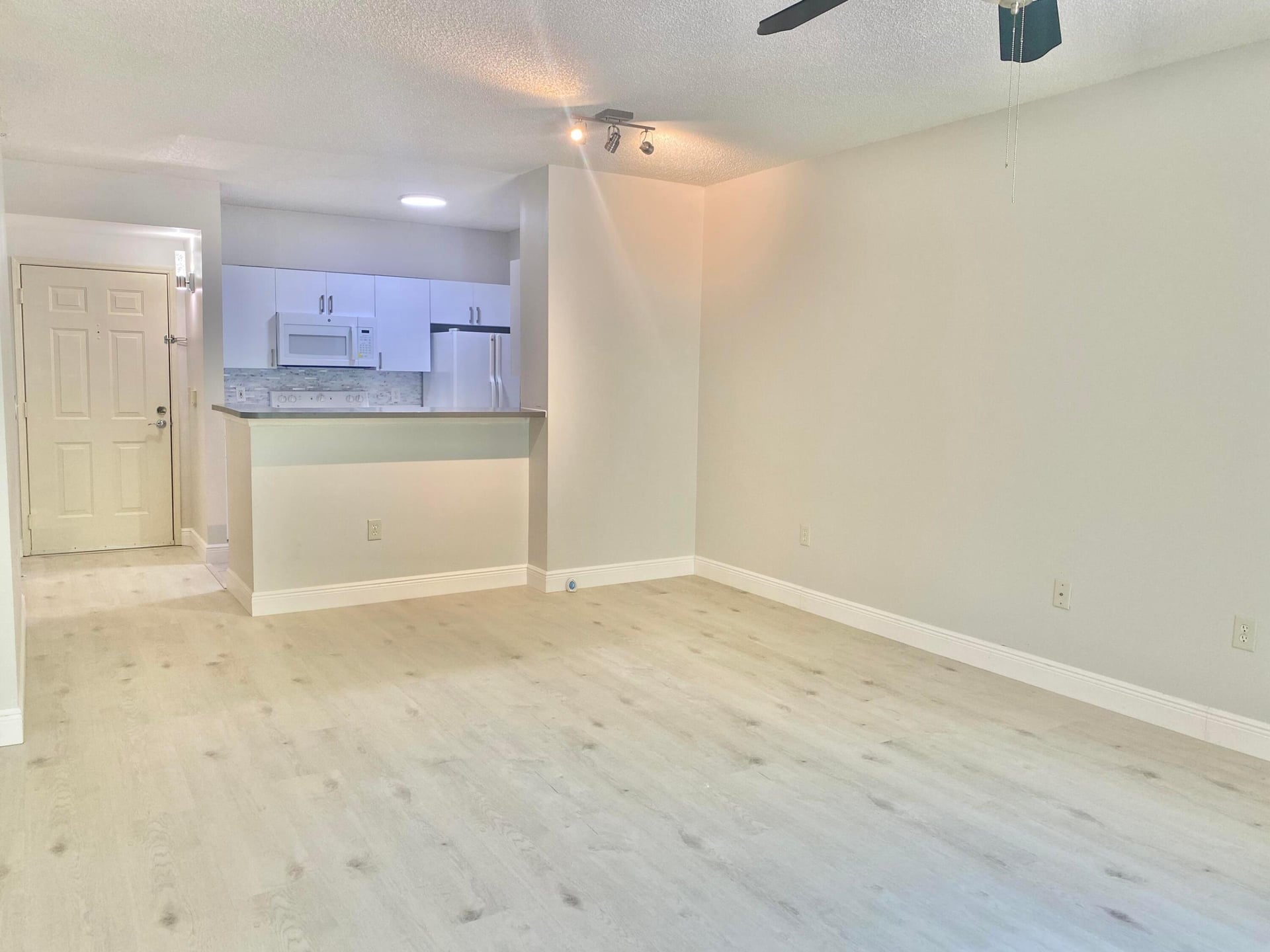 Courtyards in Cityplace Unit 204 photo 16