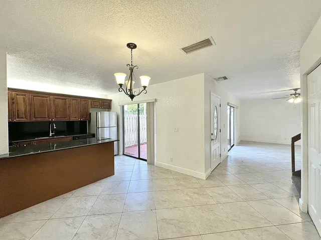 Residence photo 13
