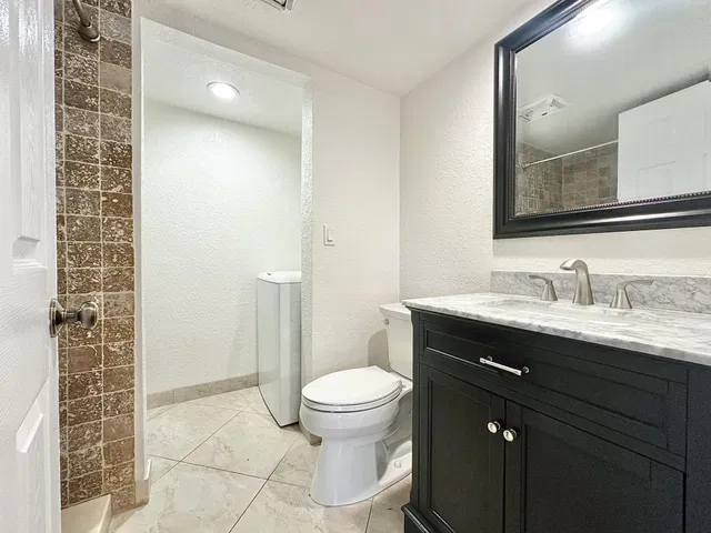 Residence photo 17