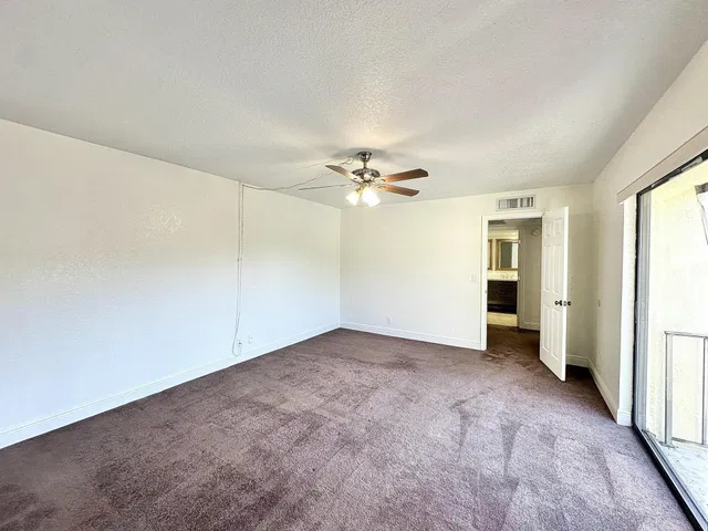 Residence photo 29