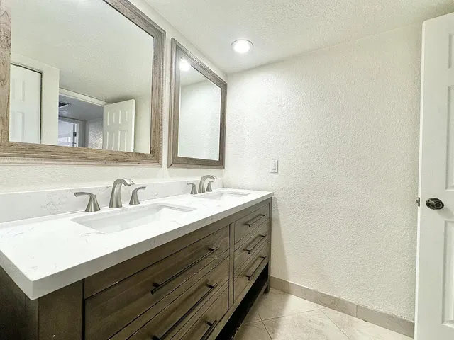 Residence photo 33