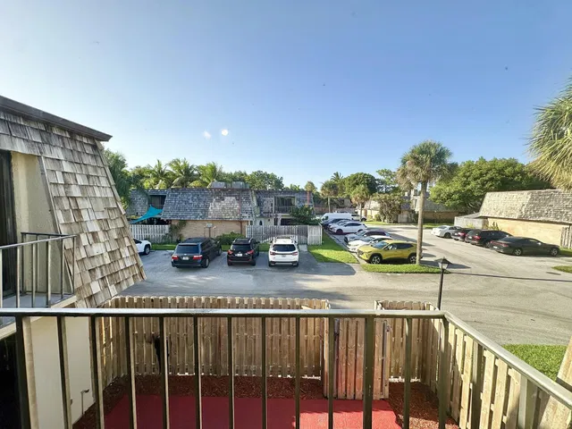 Residence photo 38