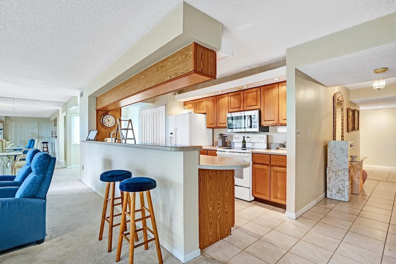 Unit H1 photo 15