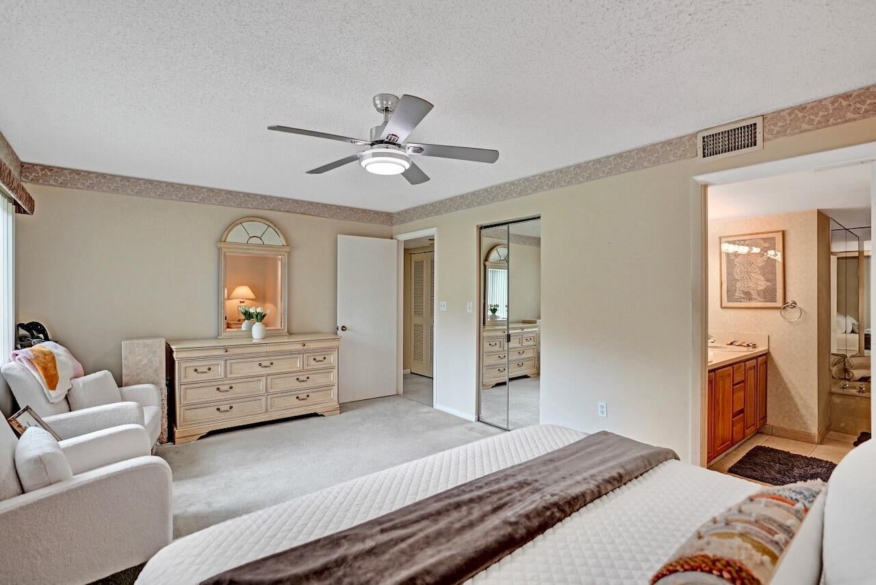 Unit H1 photo 29