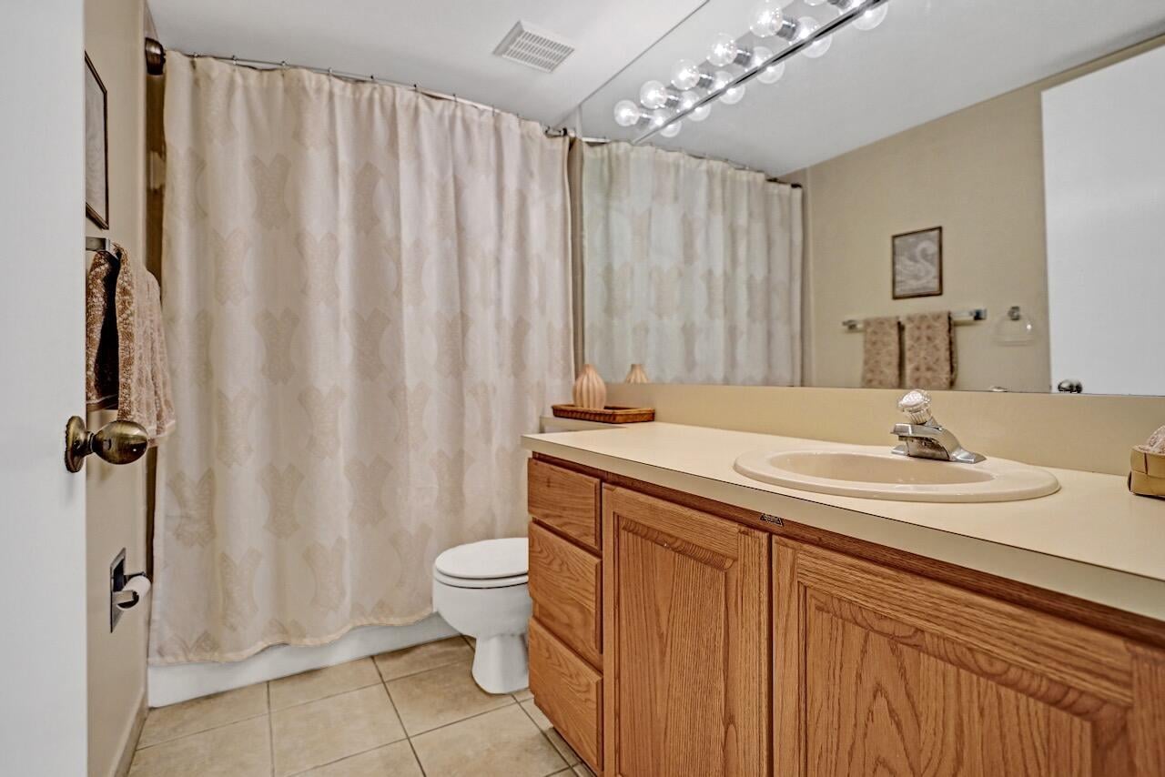 Unit H1 photo 41