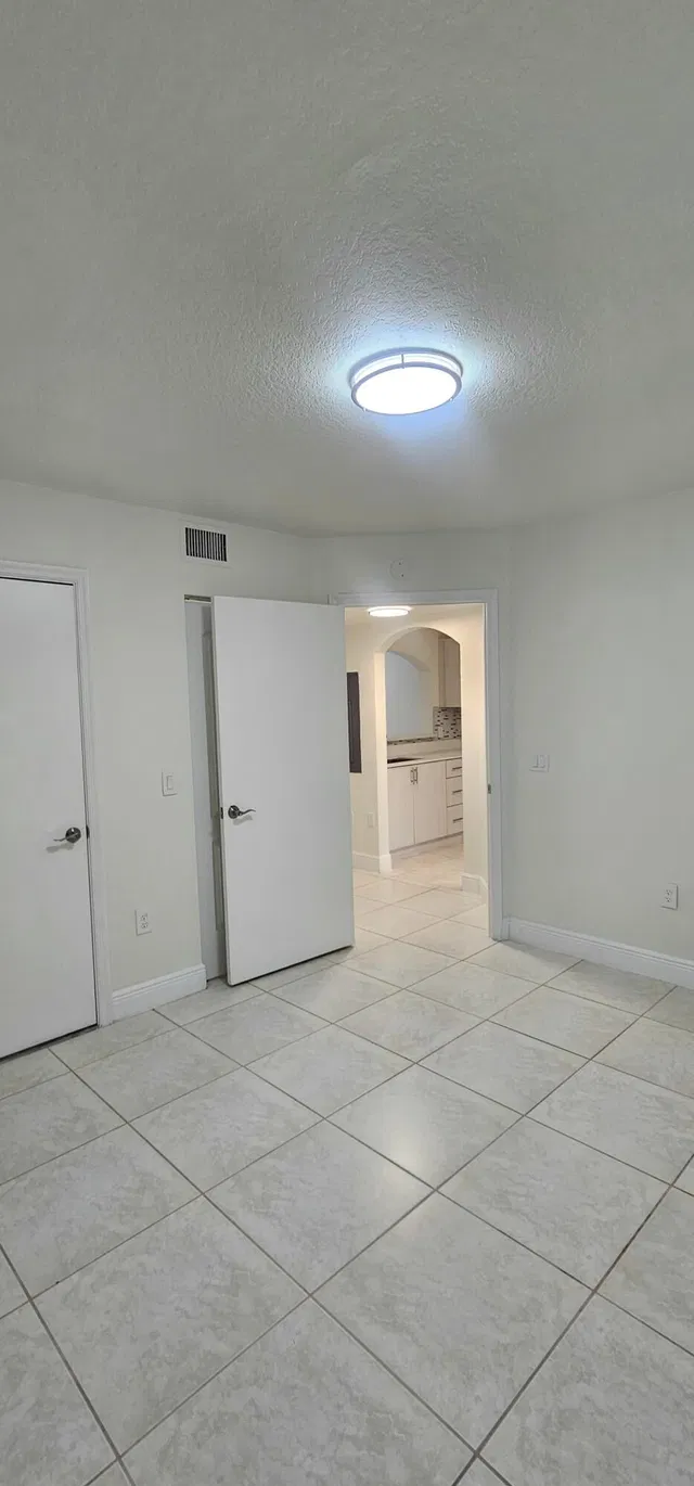 Unit 102 photo 6