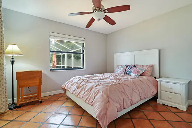 Residence photo 30