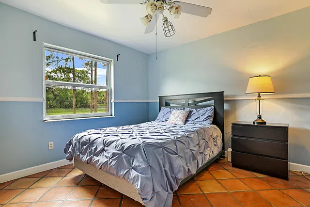 Residence photo 33