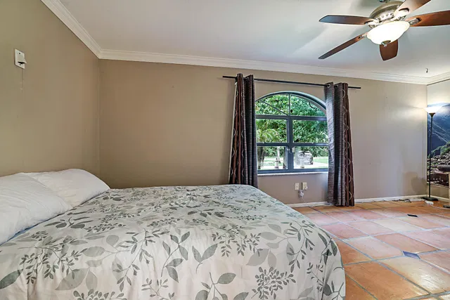 Residence photo 35