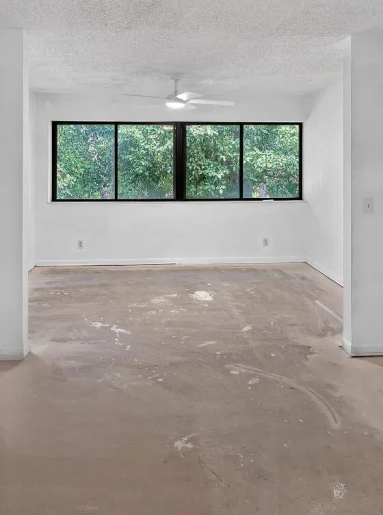 Unit 402 photo 9