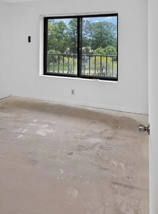 Unit 402 photo 11