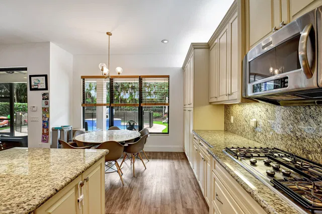 Residence photo 21