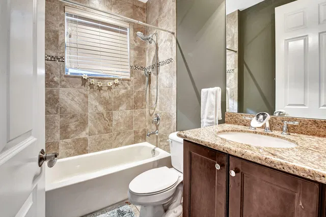 Residence photo 42