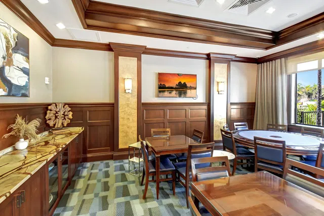 Residence photo 68