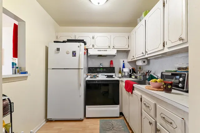 Unit C photo 8