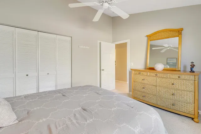 Residence photo 6