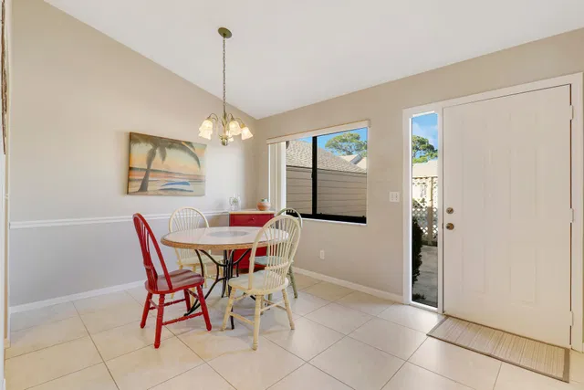 Residence photo 11