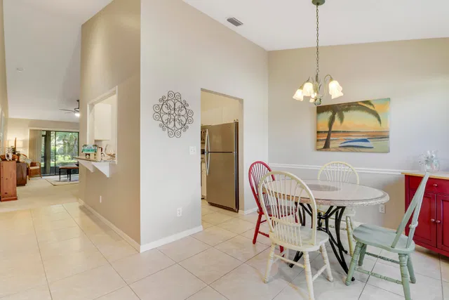 Residence photo 12