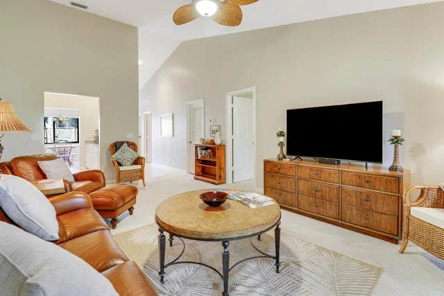Residence photo 21