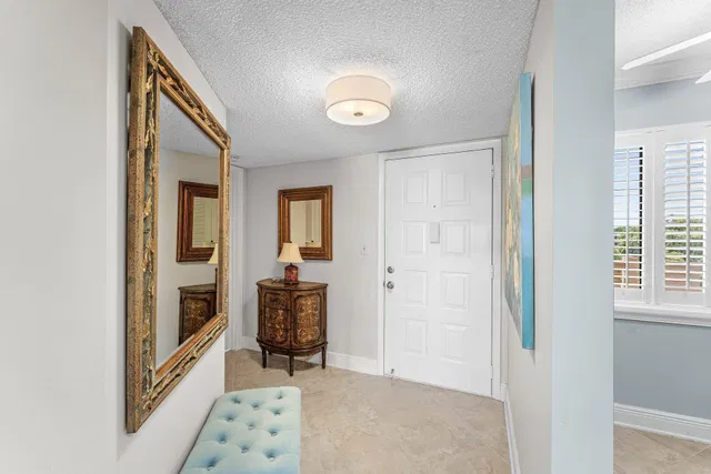 Unit 502 photo 3