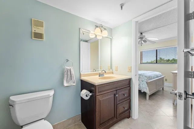Unit 502 photo 14