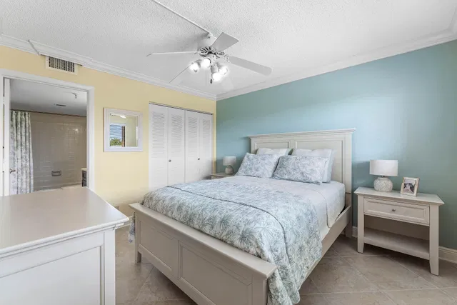 Unit 502 photo 16