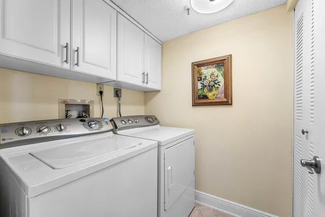 Unit 502 photo 23